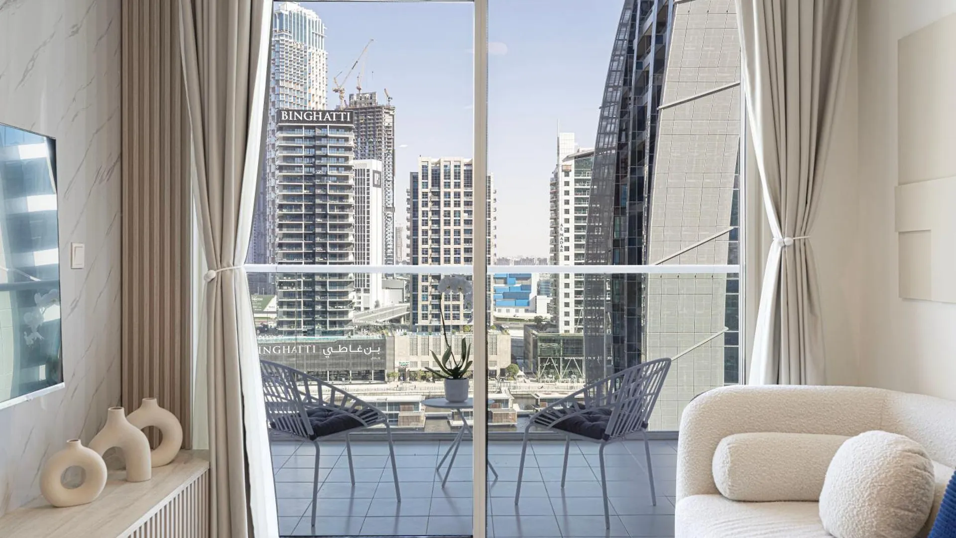New Designed 2-Br Downtown Dubai Apartment
