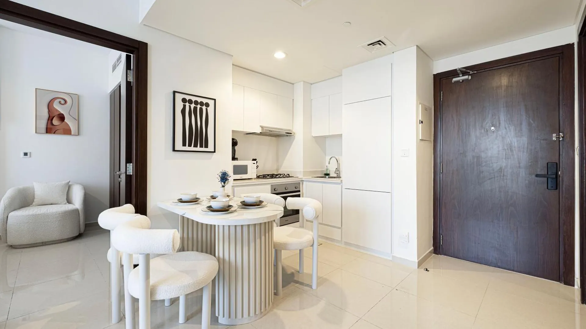 New Designed 2-Br Downtown Dubai Apartment