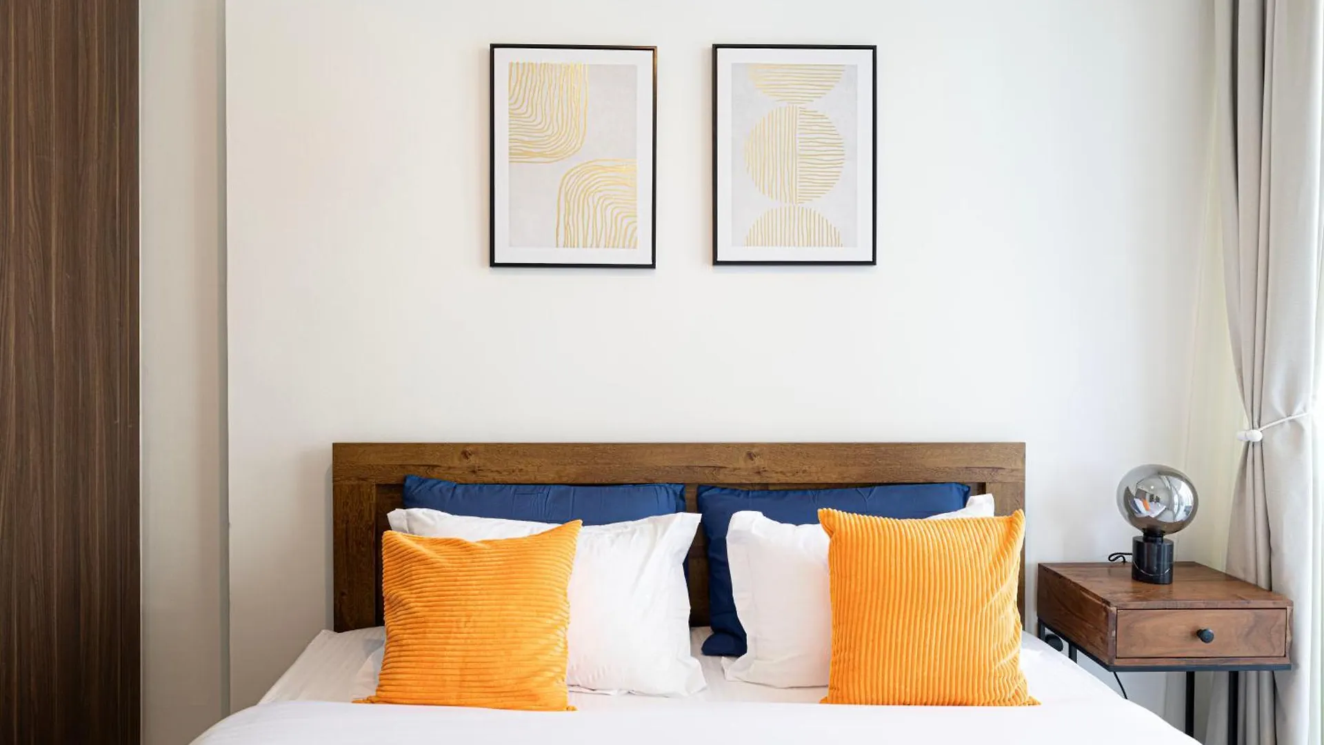New Designed 2-Br Downtown Dubai Apartment